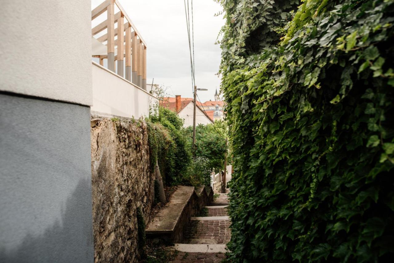 Loftlakasom**** Aparthotel Veszprém Екстериор снимка