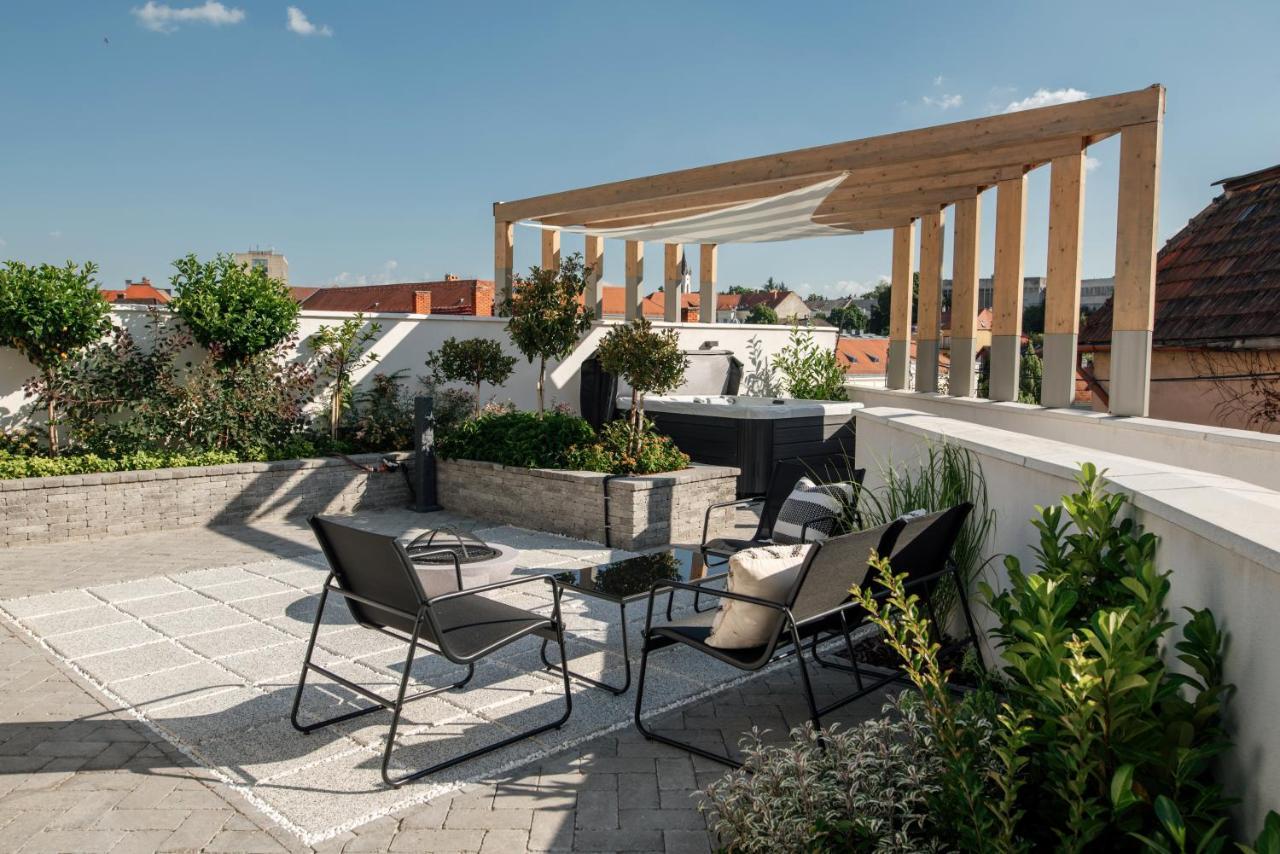 Loftlakasom**** Aparthotel Veszprém Екстериор снимка